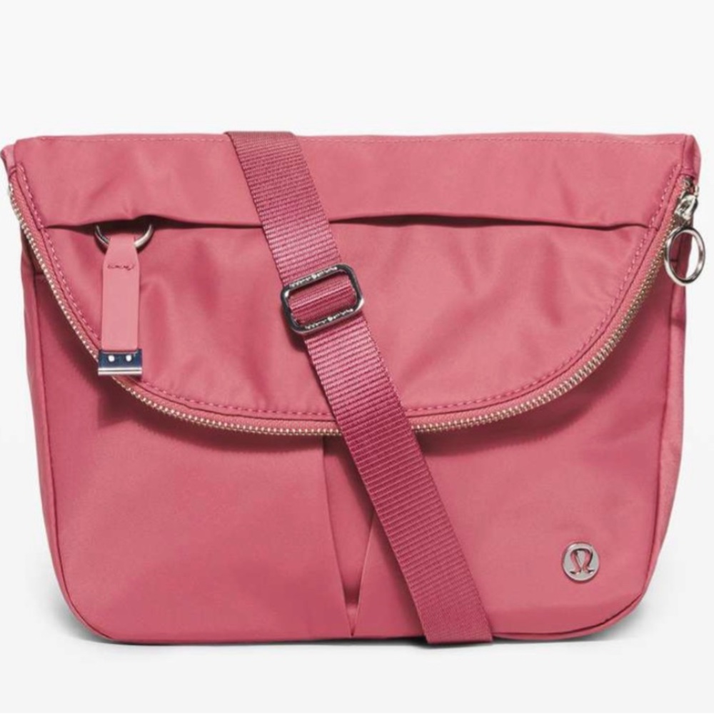 Lululemon All Night Festival Bag *5L - Cherry Tint